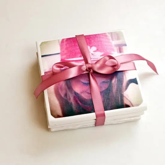 23 Cool DIY Photo Coasters Guide Patterns