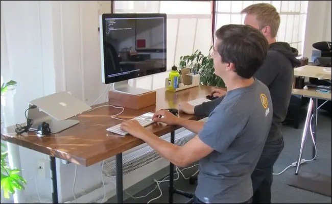 21 DIY Standing or Stand Up Desk Ideas | Guide Patterns