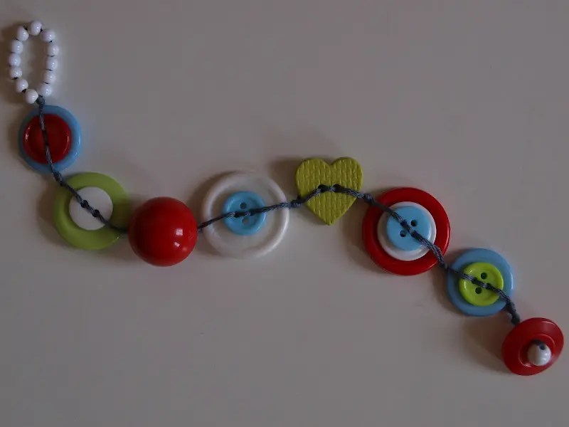 29 DIY Button Bracelet Instructions Guide Patterns