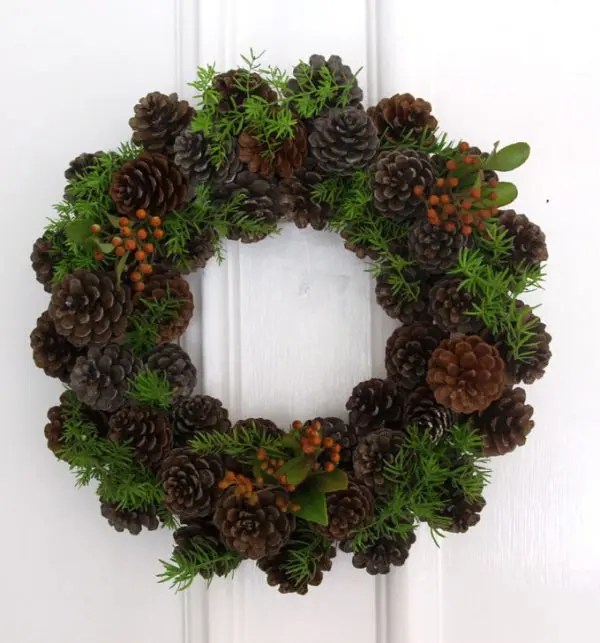 30 Decorative DIYs to Make a Pine Cone Wreath Guide Patterns