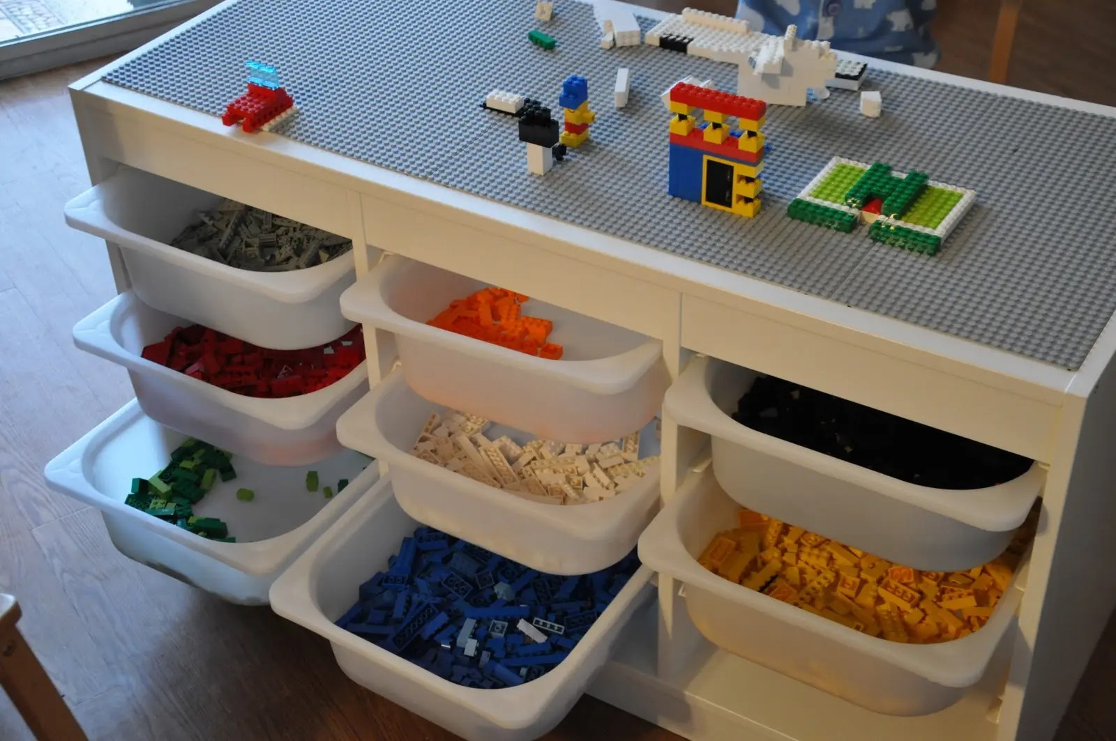 50+ DIYs to Build a Lego Table Guide Patterns 50+ DIYs to Build a Lego Table Guide Patterns