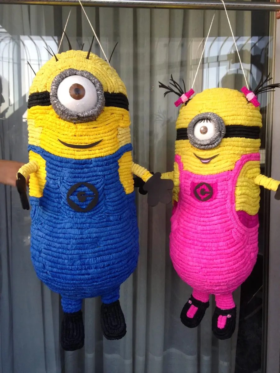 9+ Cool DIYs to Make a Minion Pinata Guide Patterns