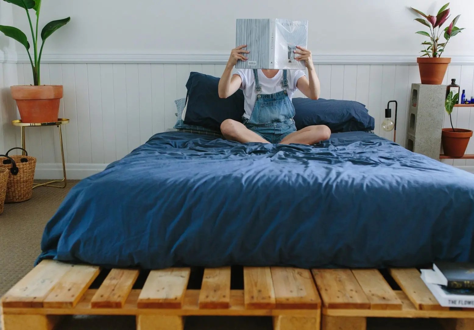 27+ DIYs to make Bed Frames out of Pallets Guide Patterns