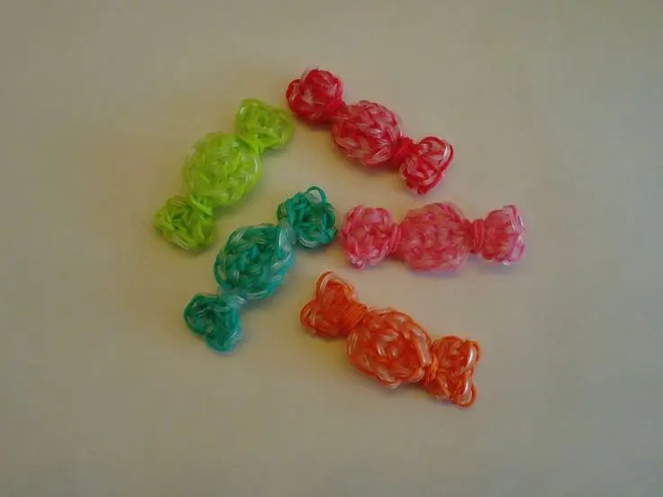 49 Tutorials to Make Rainbow Loom Charms Guide Patterns