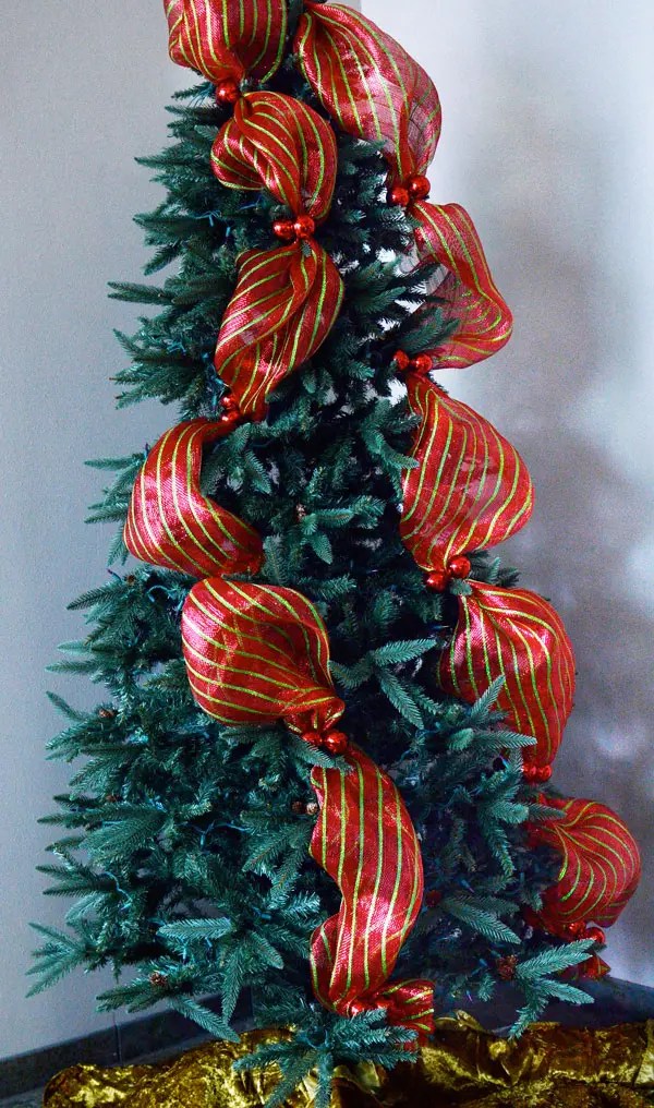 How to Put Ribbon on a Christmas Tree 20+ Decorating Ideas Guide