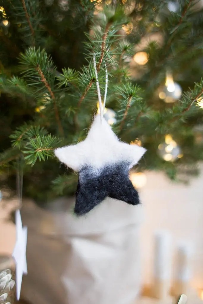 18+ DIYs to Make a Christmas Tree Star Guide Patterns