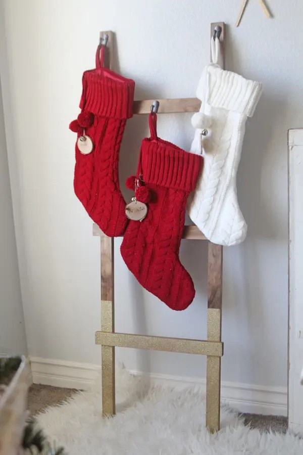 26+ DIYs to Make a Stocking Holder Guide Patterns
