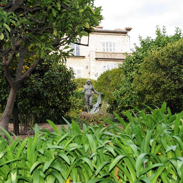 Cagnes Sur Mer France Audioguide Gratuit Pour Iphone Et Android Musee Renoir Visite Generale