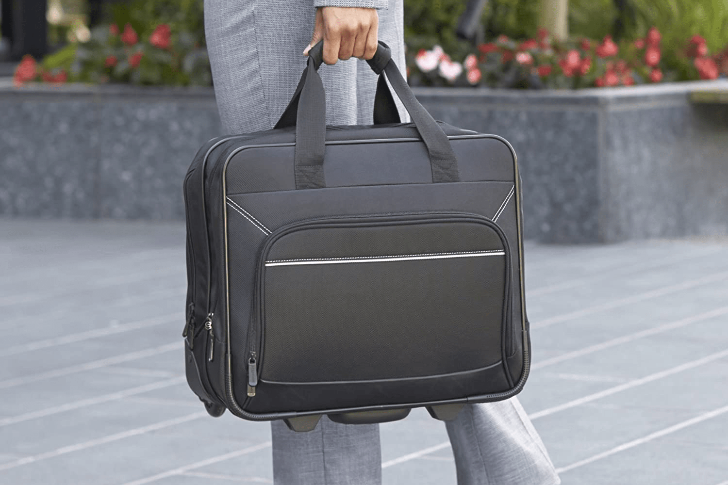 6 Best Rolling Laptop Bags Lightweight, Affordable, Stylish, and More
