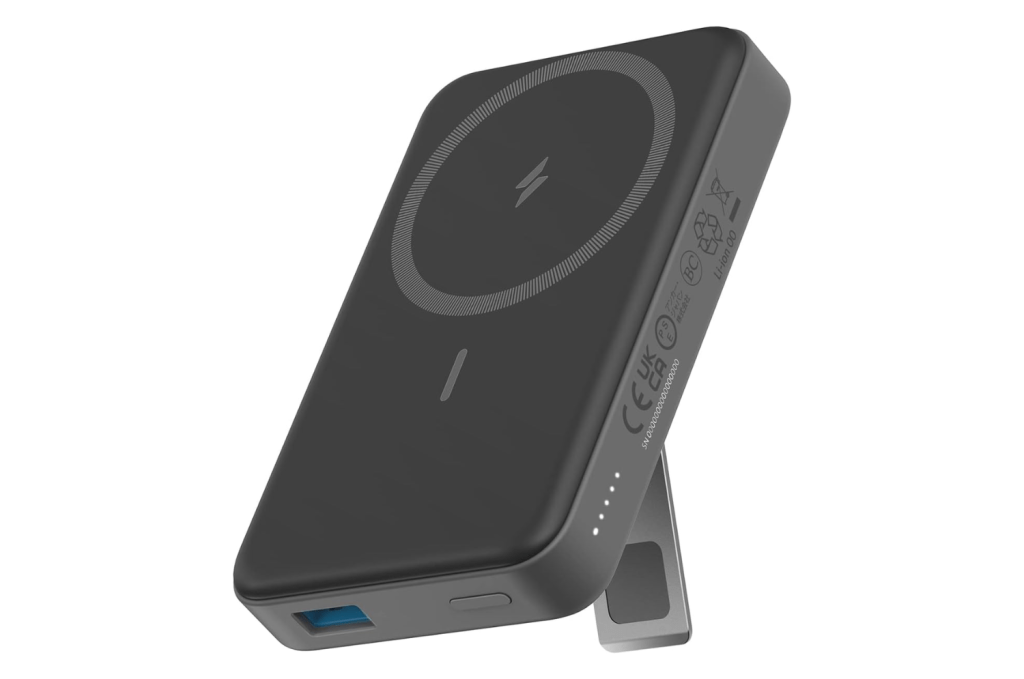 6 Best Power Banks for iPhone 14 Series Guiding Tech