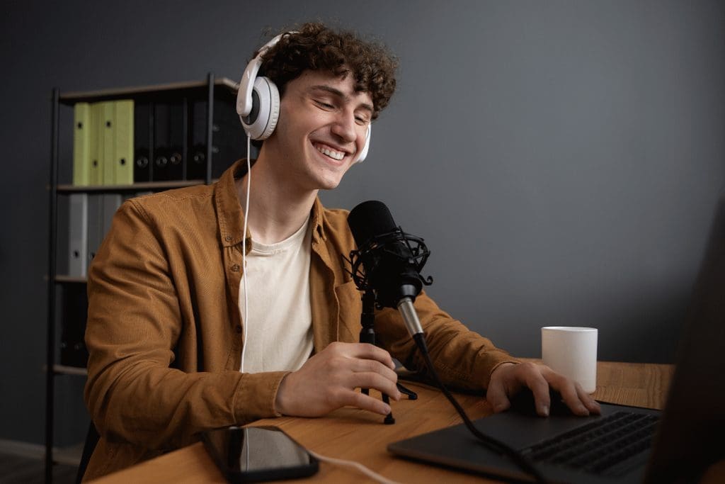 10 Ways to Make Your Mic Sound Better on Windows Guiding Tech