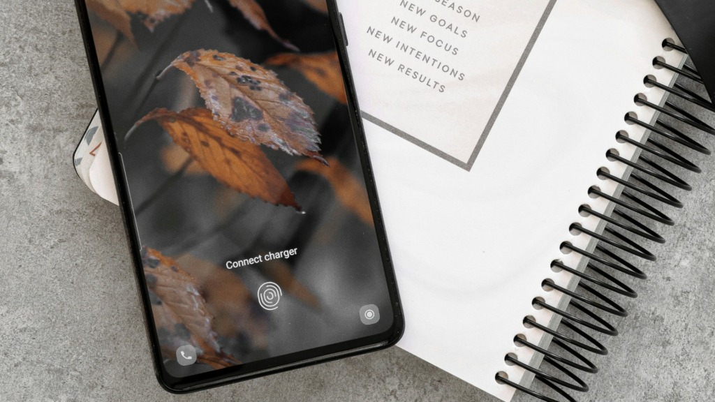 How to Disable Lock Screen Stories and Dynamic Wallpapers on Samsung