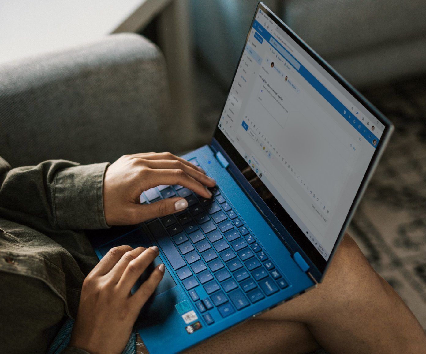 How to Create a Custom Form in Microsoft Outlook