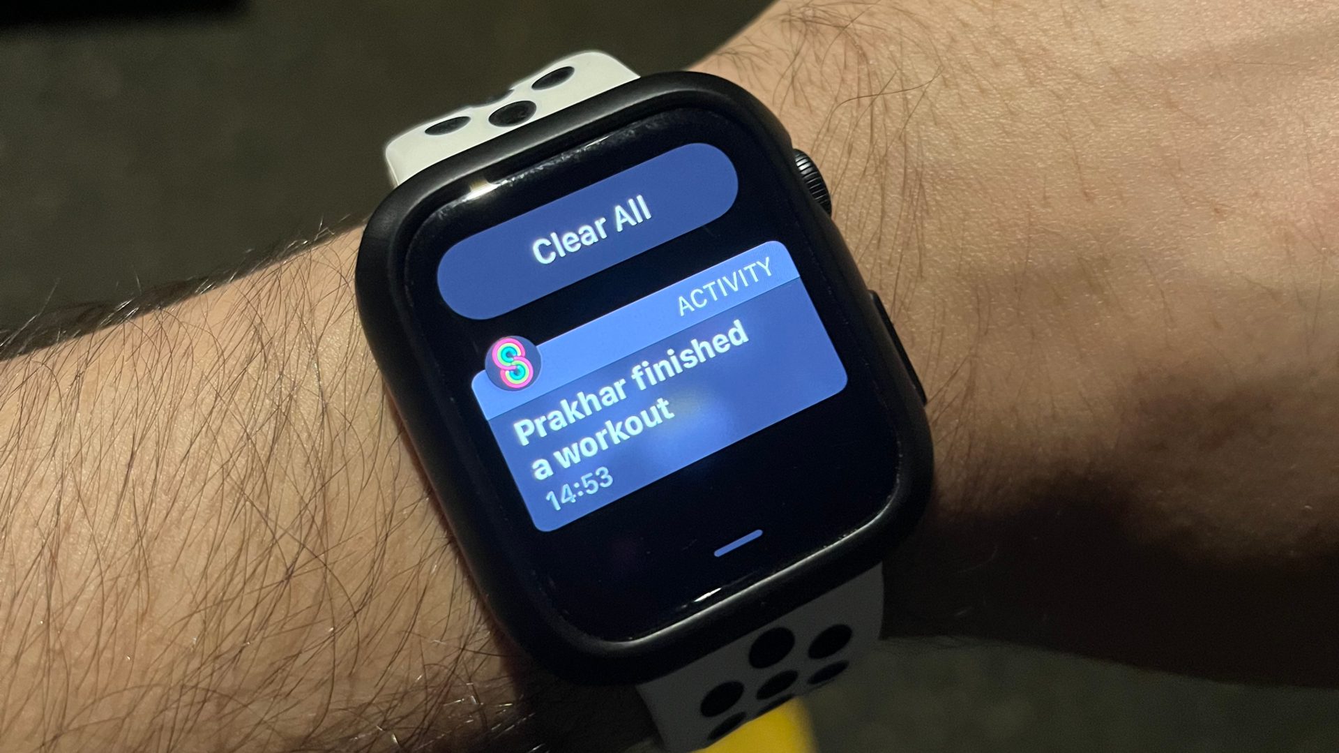 How to Share Activity on Apple Watch and Compete With Friends 2023