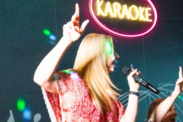 7 Best Karaoke Bars Around Dubai Where You Can Sing Your Heart Out