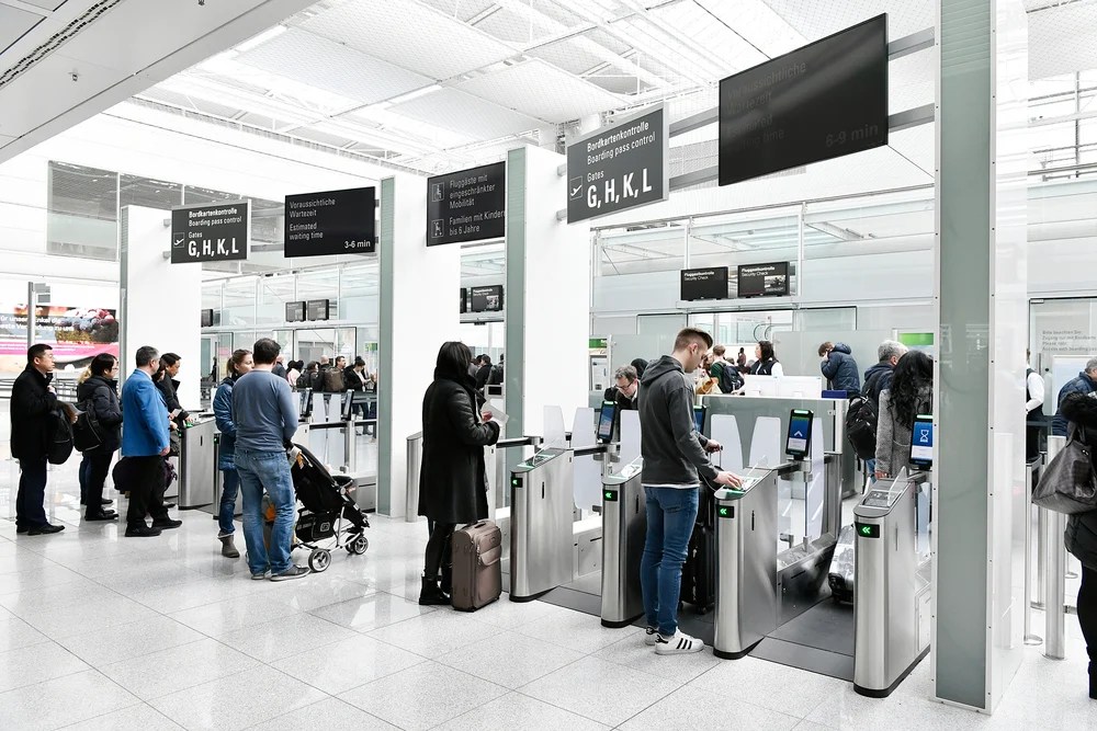 Why airports are using automated boarding gates Gunnebo Entrance Control