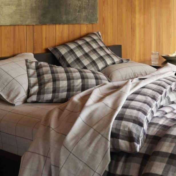 Your Guide To Cleaning And Washing Bed Sheets