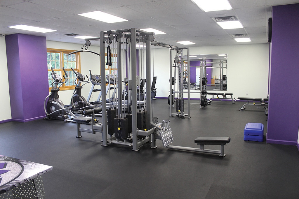 Team Moljo Strength and Conditioning outfitted with Gym Equipment