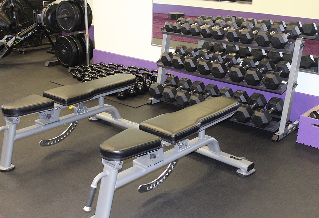 Team Moljo Strength and Conditioning outfitted with Gym Equipment