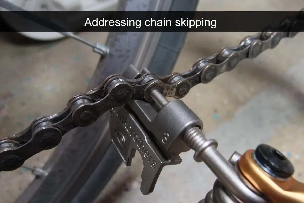 Best guide to the causes of bike chain slipping and how to fix it