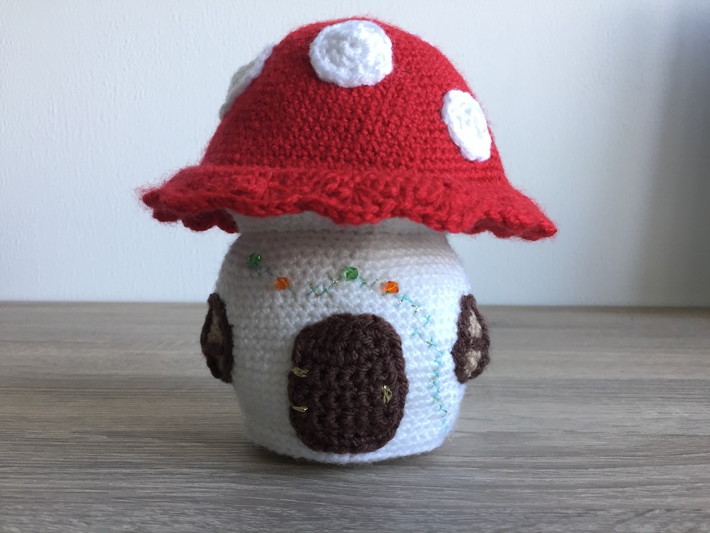 Crochet pattern mushroom house Haakjemee
