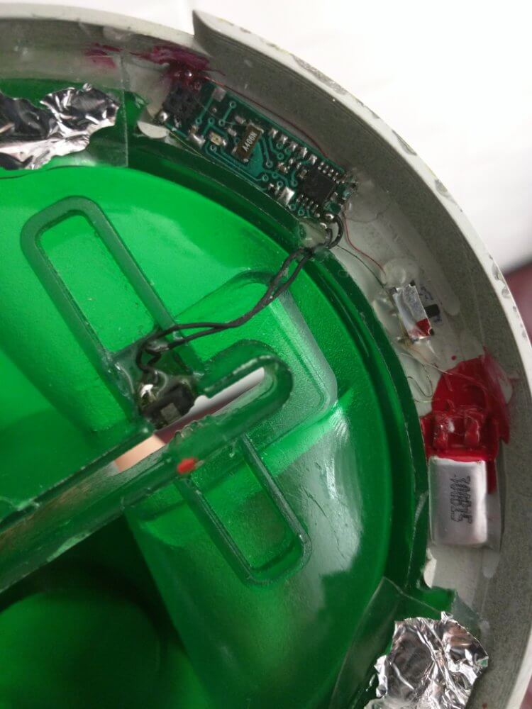 ATM Skimming device found in the city of Austria [Video]