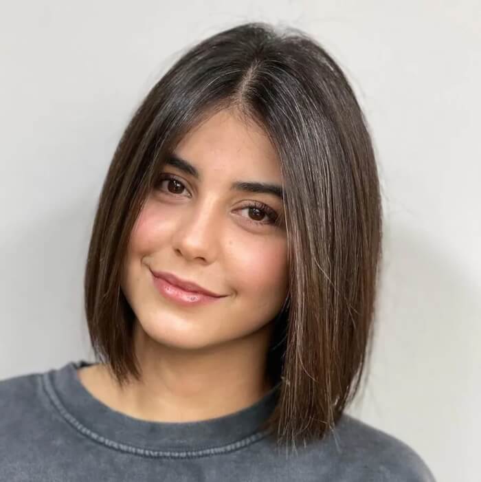 12 Adorable Ideas For Middle Part Bob In 2024