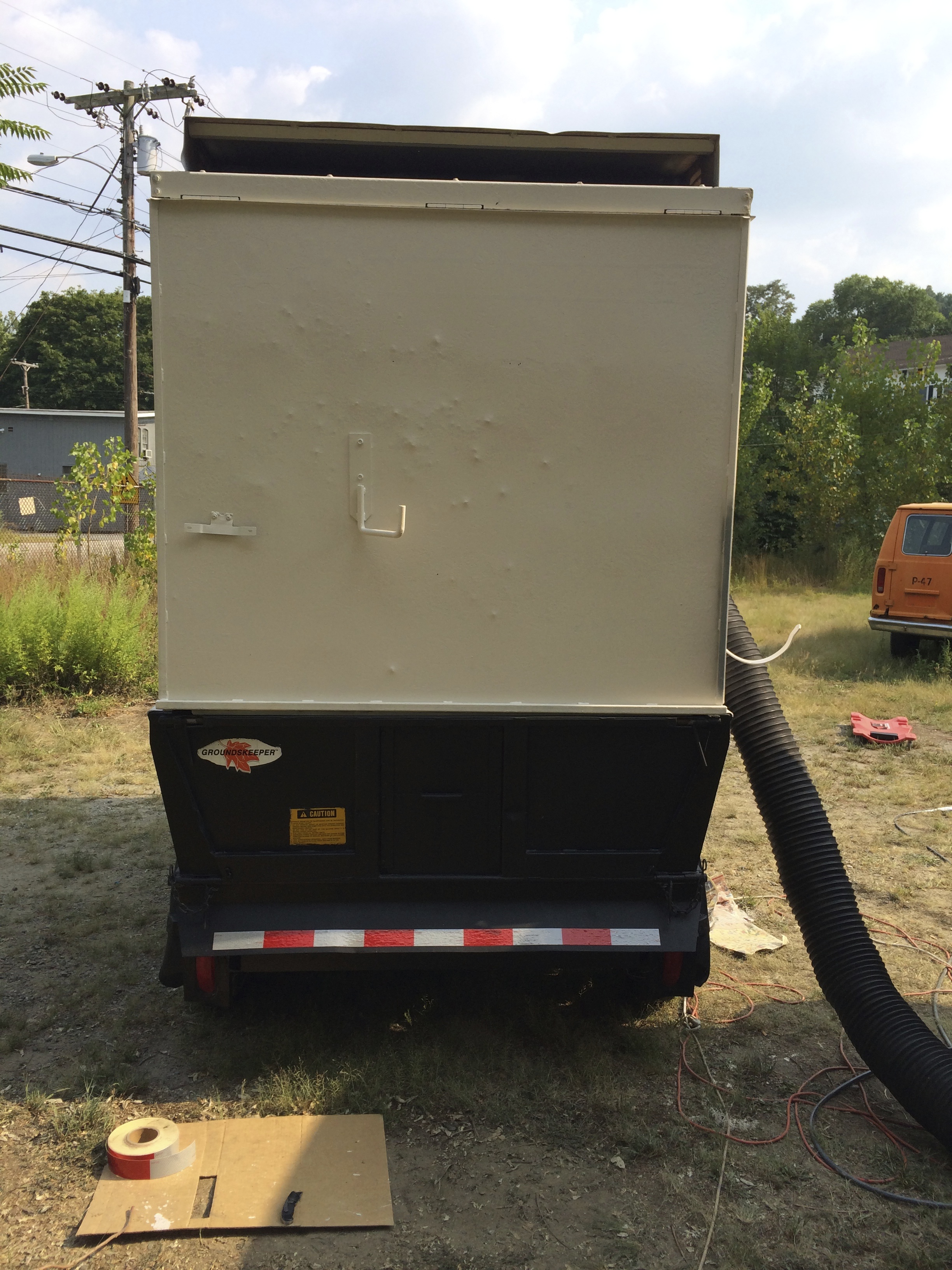SOLD Refurbished Nomanco Groundskeeper GS18 Leaf & Debris Vacuum Dump
