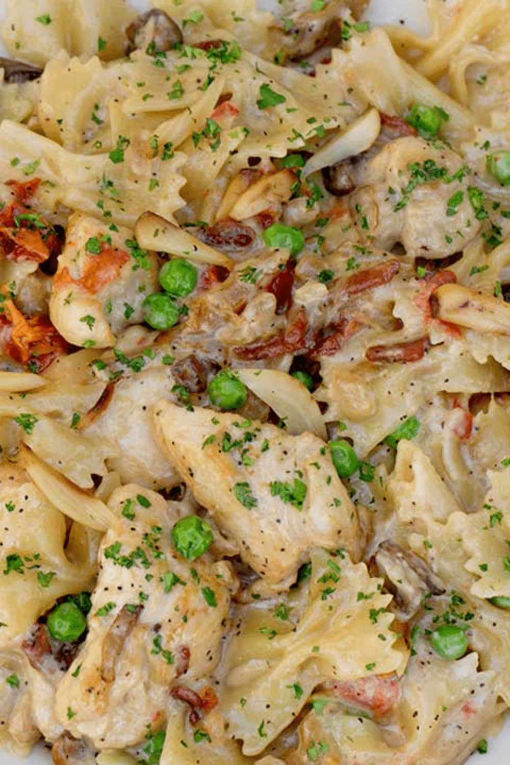 Cheesecake Factory's Farfalle With Chicken and Roasted Garlic Half