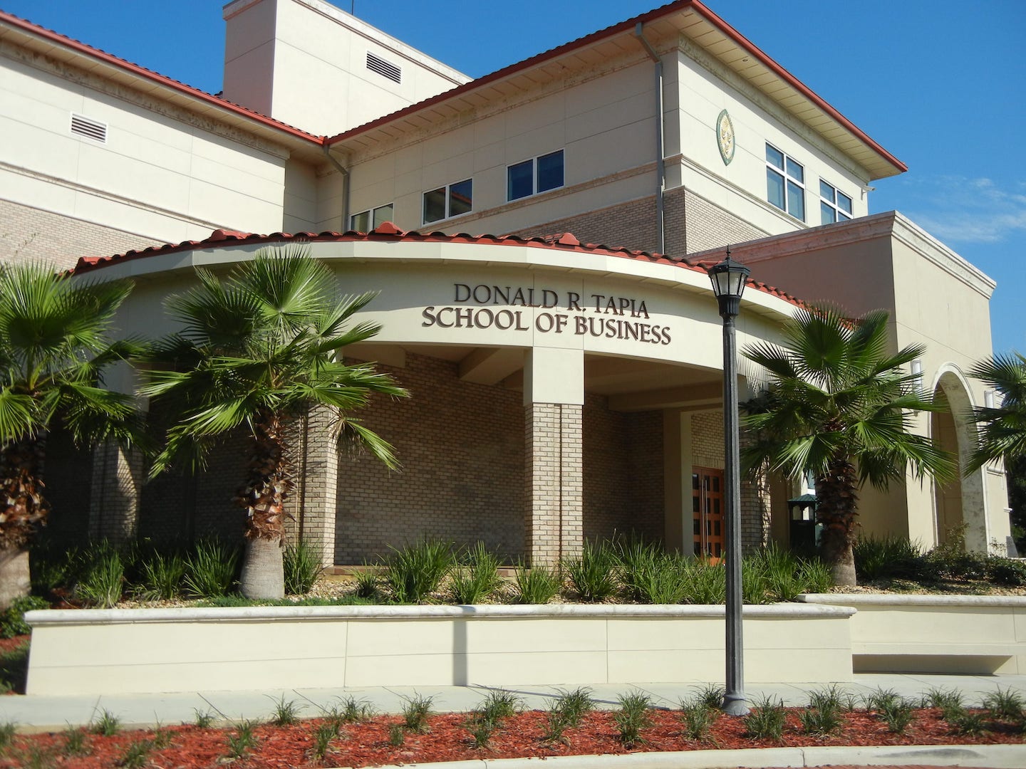 Saint Leo University Spring 2024 Calendar Saint Leo University School of Business, St. Leo, FL Hall Engineering Group