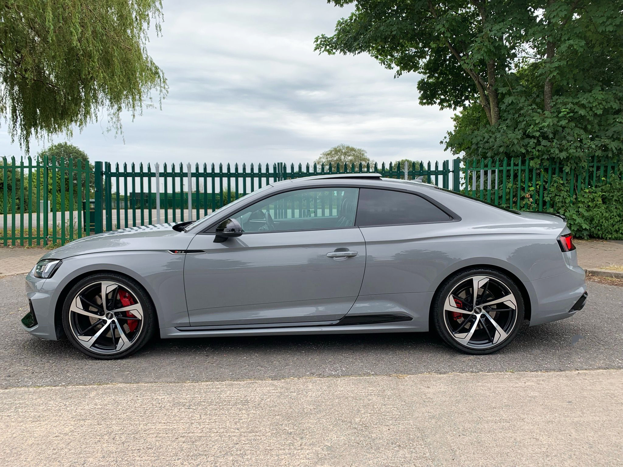 2017 (67) Audi RS5 2.9 TFSI V6 Tiptronic Coupe quattro. Finished in