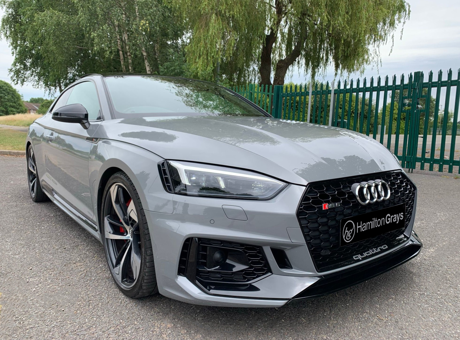 2017 (67) Audi RS5 2.9 TFSI V6 Tiptronic Coupe quattro. Finished in