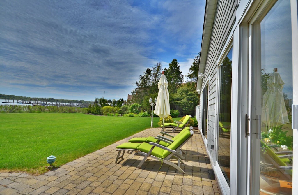 Southampton Waterfront Cottage Rental