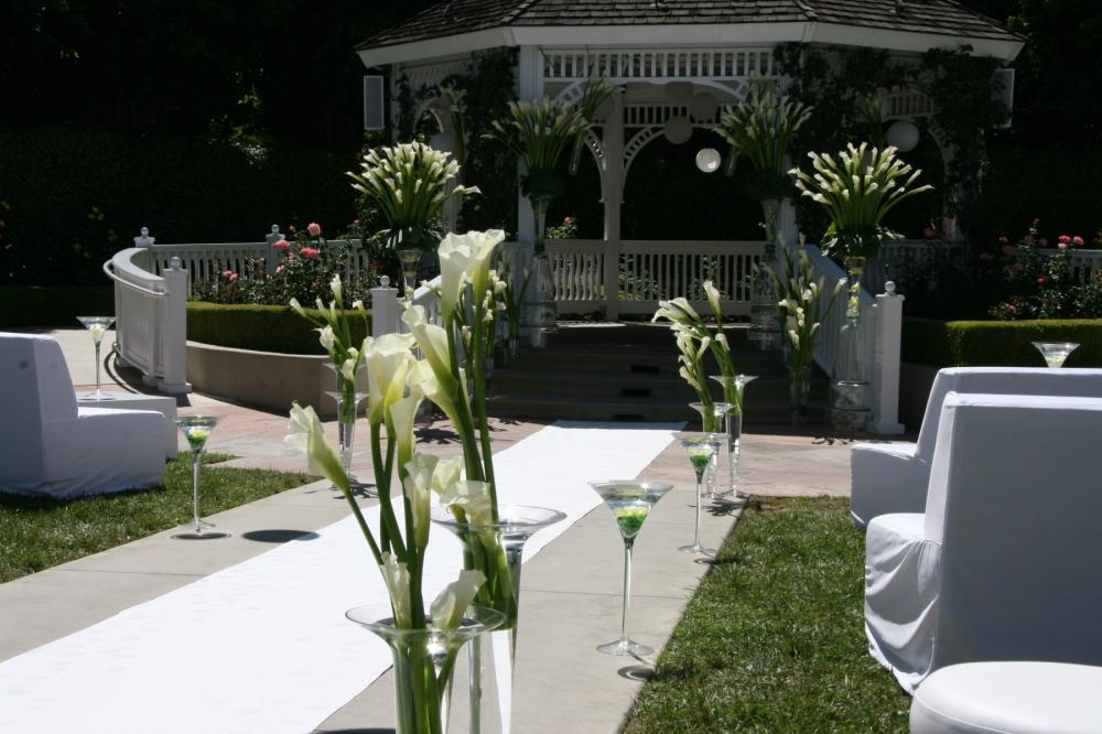 Wedding Flower Delivery Costa Mesa, CA Floral Creations by Enzo