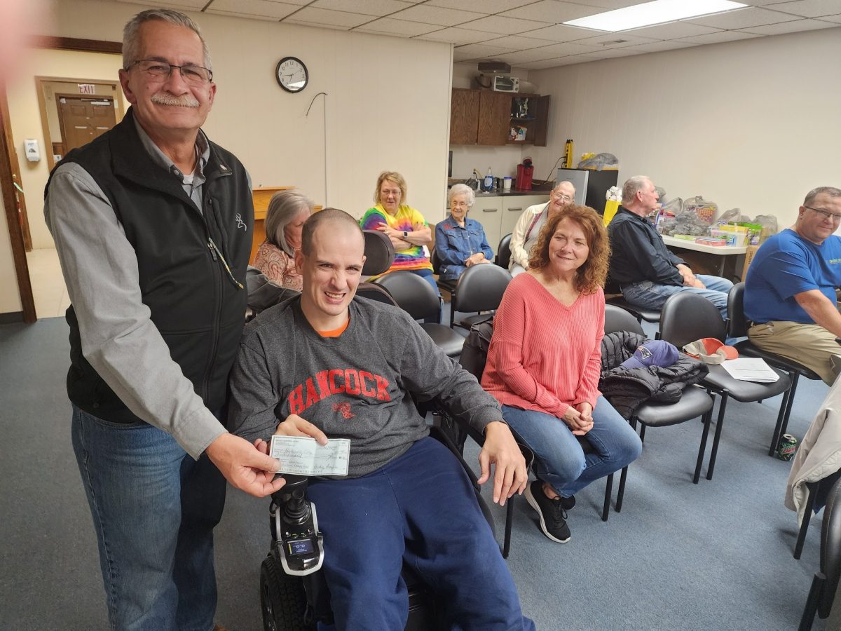 Hawesville receives donation for Christmas decorations