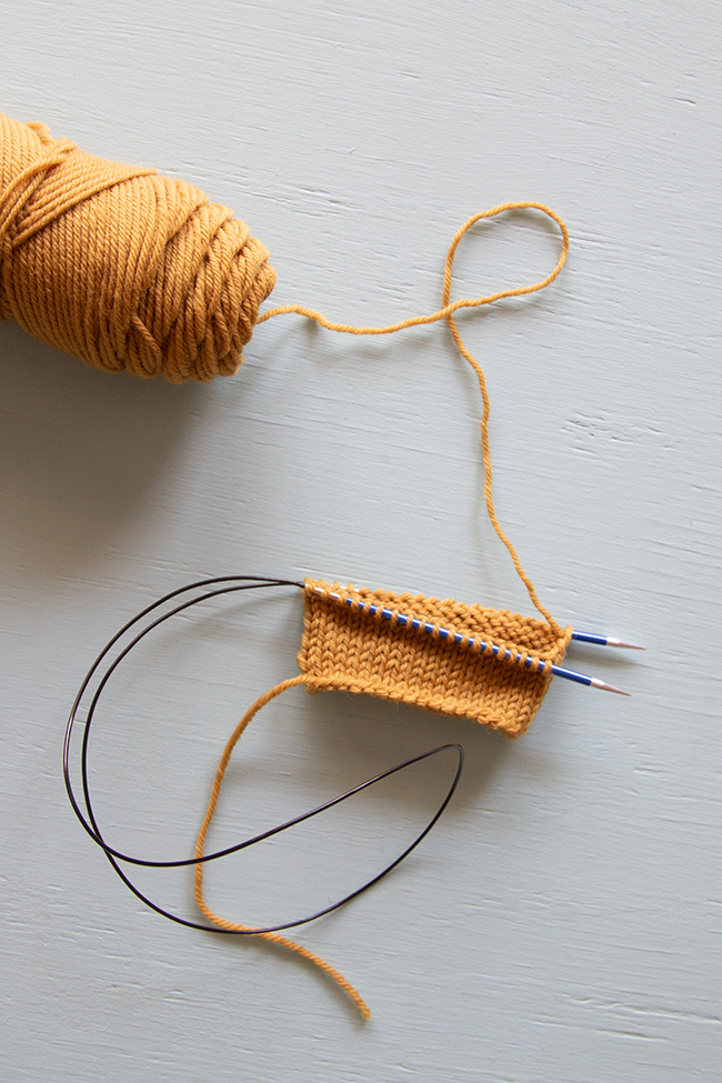 Magic Loop for Knitting in the Round with a Long, Circular Needle (with