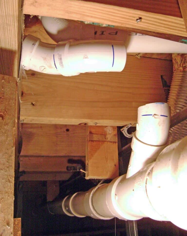 How to Repair a Leaky PVC Pipe Joint (With Photos)