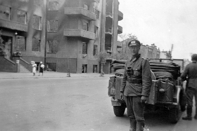 Schau dir unsere auswahl an soldiers wehrmacht an, um die tollsten einzigartigen oder spezialgefertigten, handgemachten stücke aus unseren shops zu finden. Das Leben Des Gerhard G