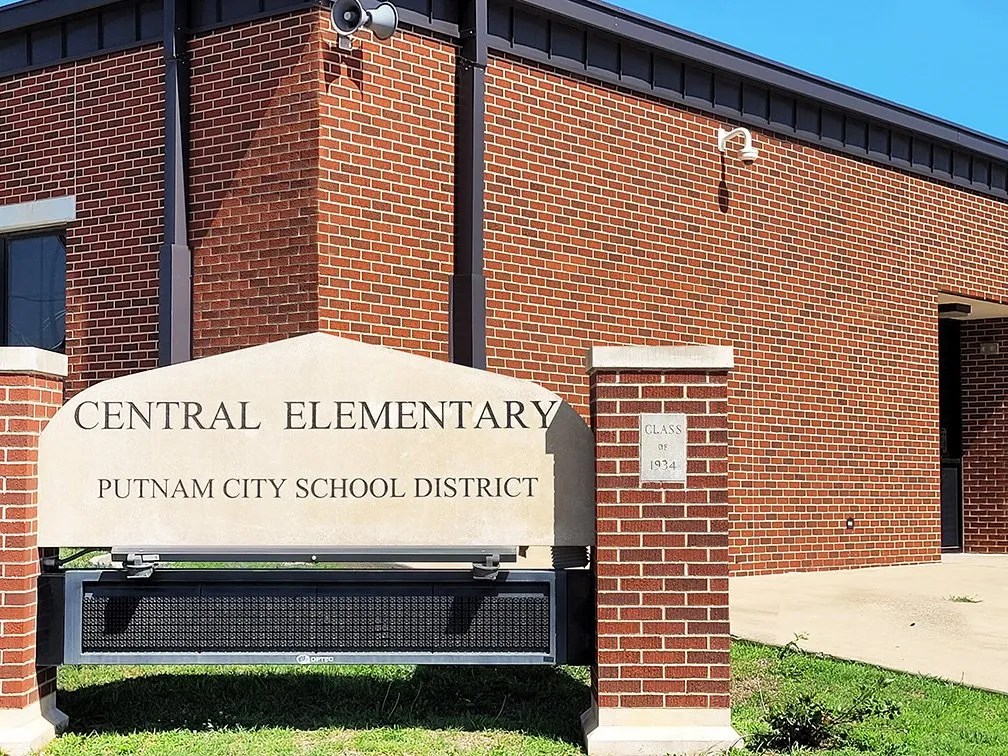 Hanwha Vision enhances overall security of Putnam City School District