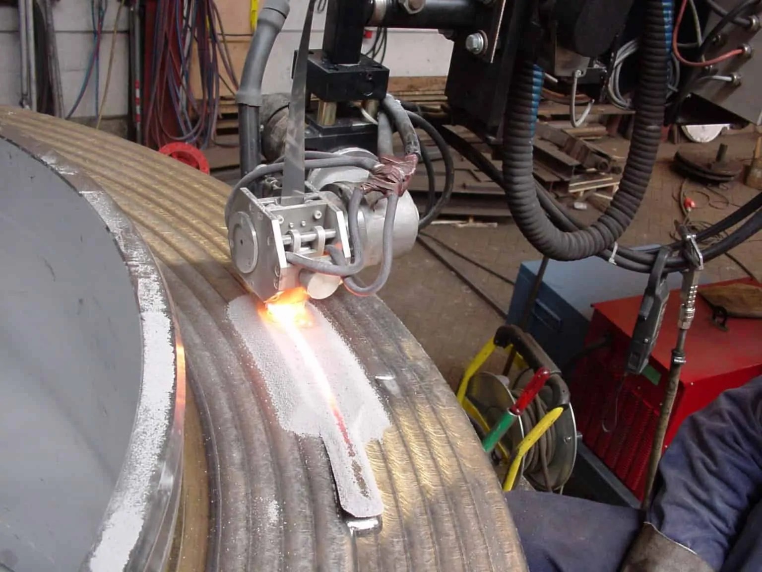 What is Weld Overlay? WALDUN