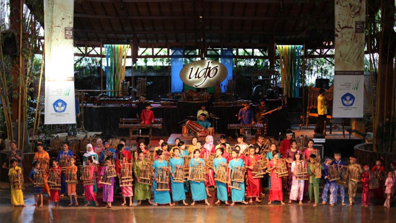 Harga Tiket Masuk Saung Angklung Udjo Bandung