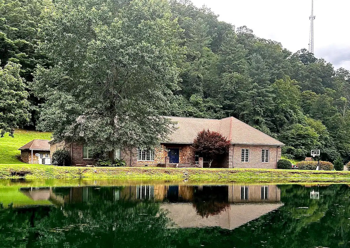 Lodging Harlan County