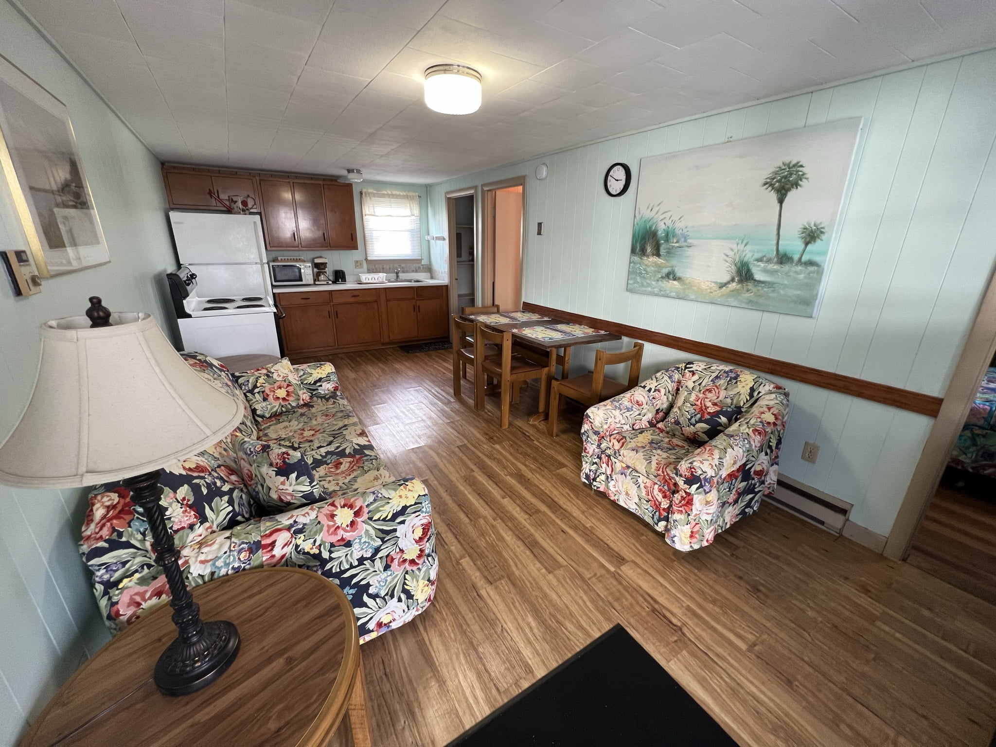 697 5 N Street 2 (Seabreeze) ﻿ Hampton Beach NH Summer Rentals