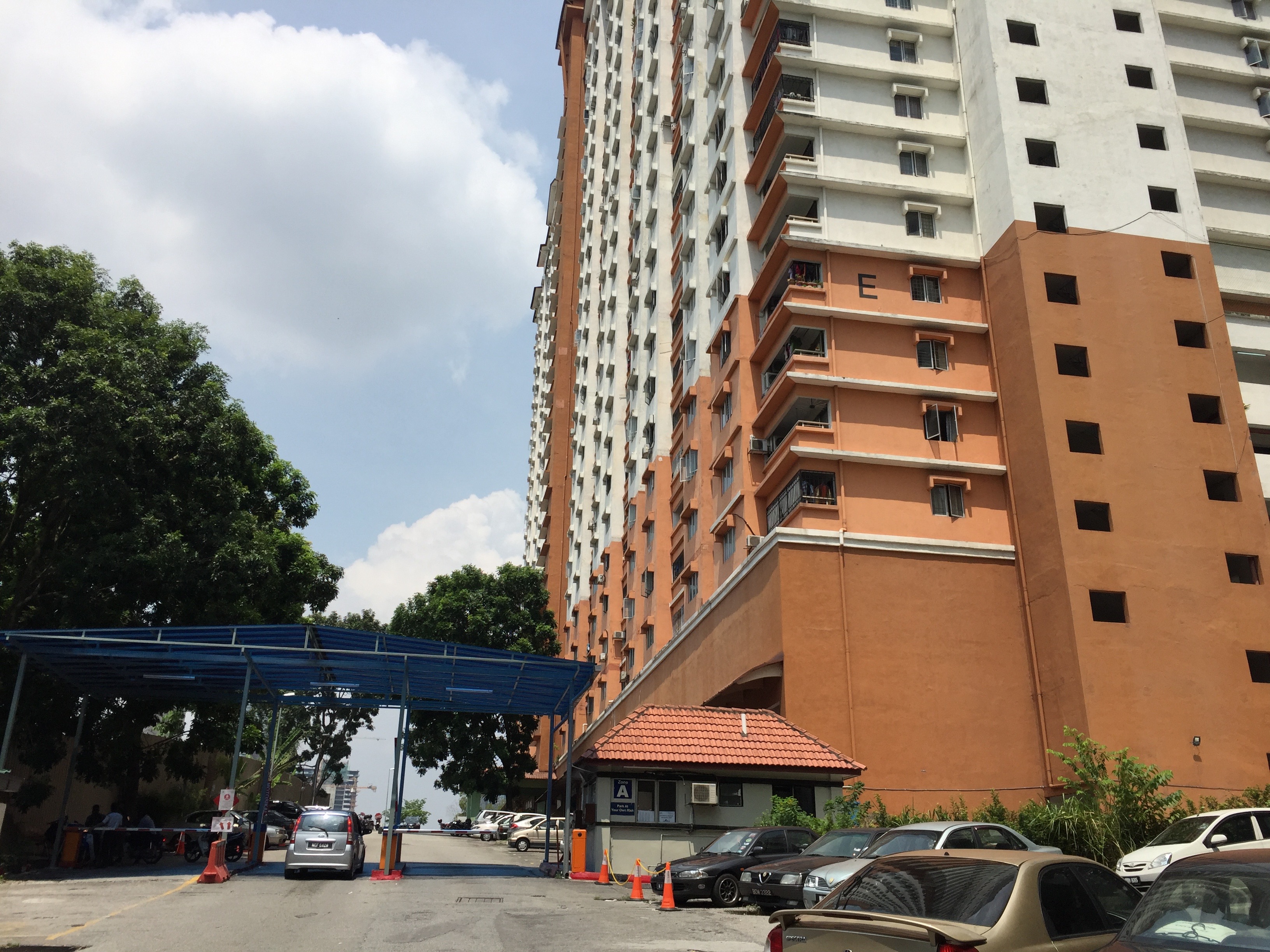 Apartment Flora Damansara Blok E Untuk DIJUAL, Damansara Perdana