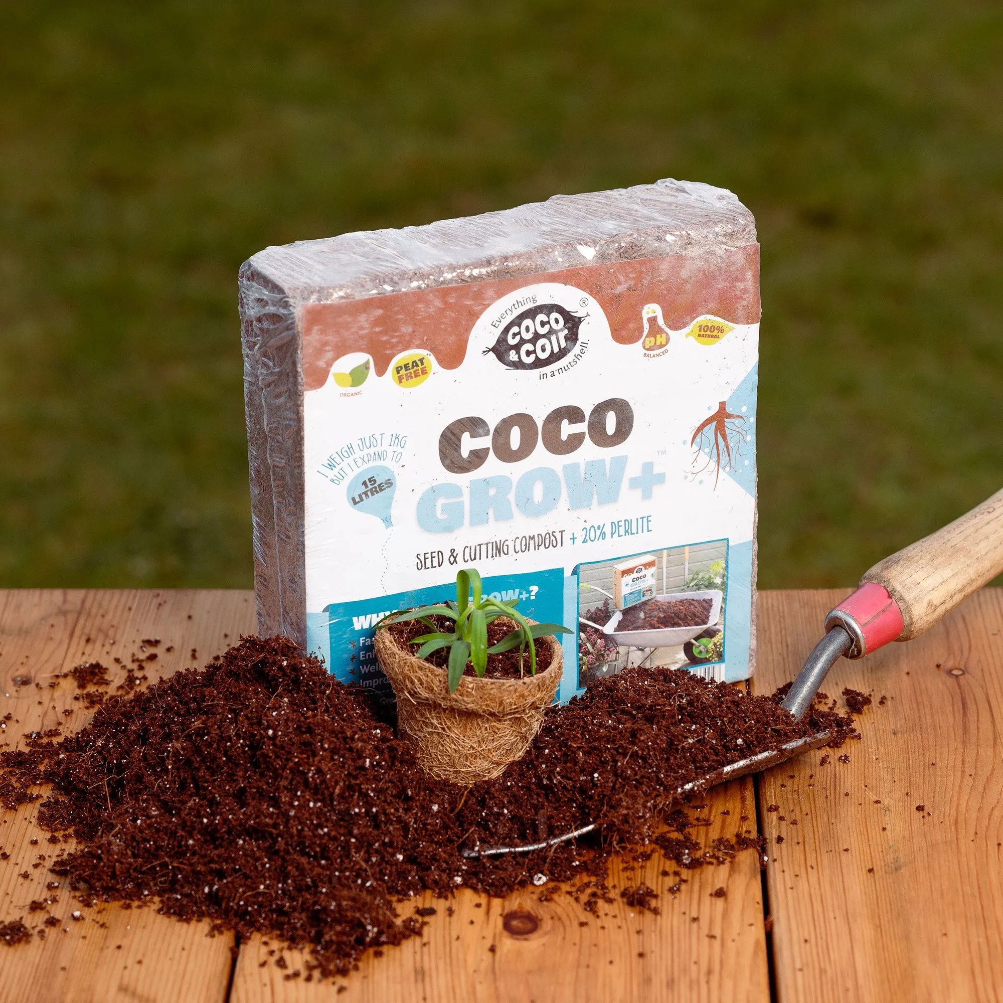 Coco & Coir Cutting & Seeding Peat Free Compost 15L Harvst