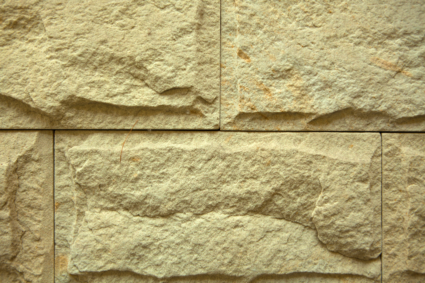 Sandsteinmauer bauen » Das sollten Sie darüber wissen