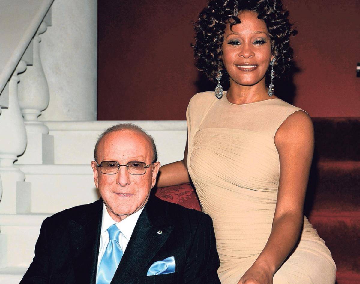 Legendary Music Exec Pays 2M for Ritz Tower Apartment