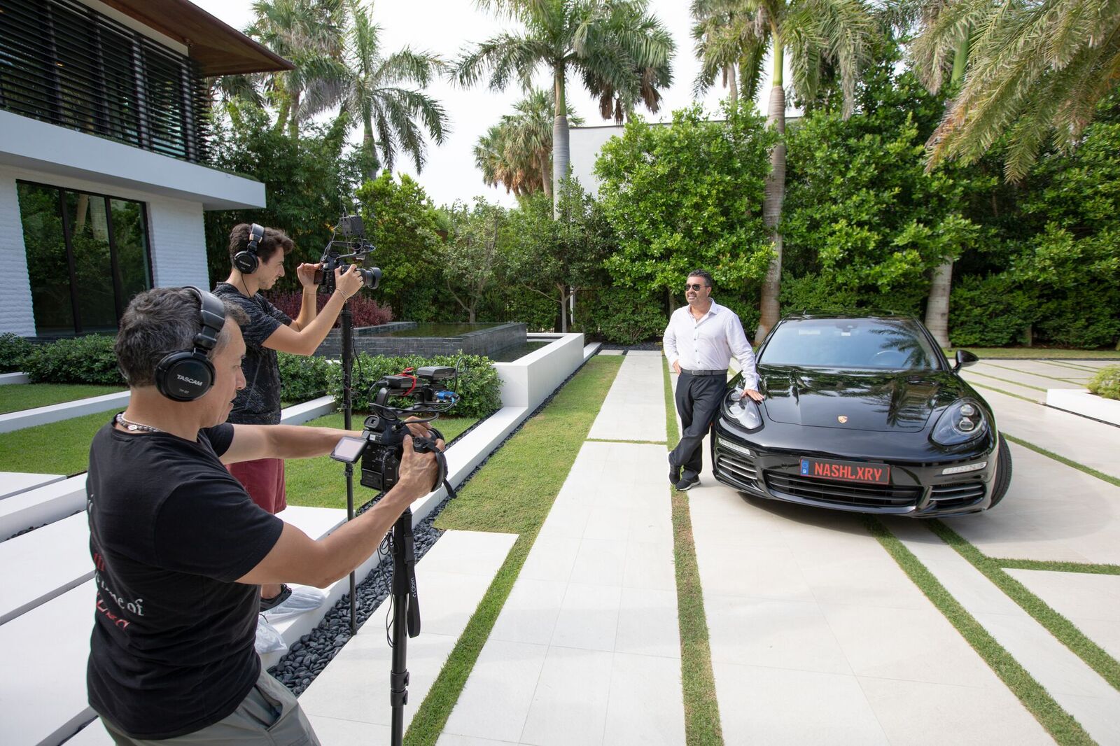 Billy Nash Showcases Unique South Florida Estates in “Selling Mega