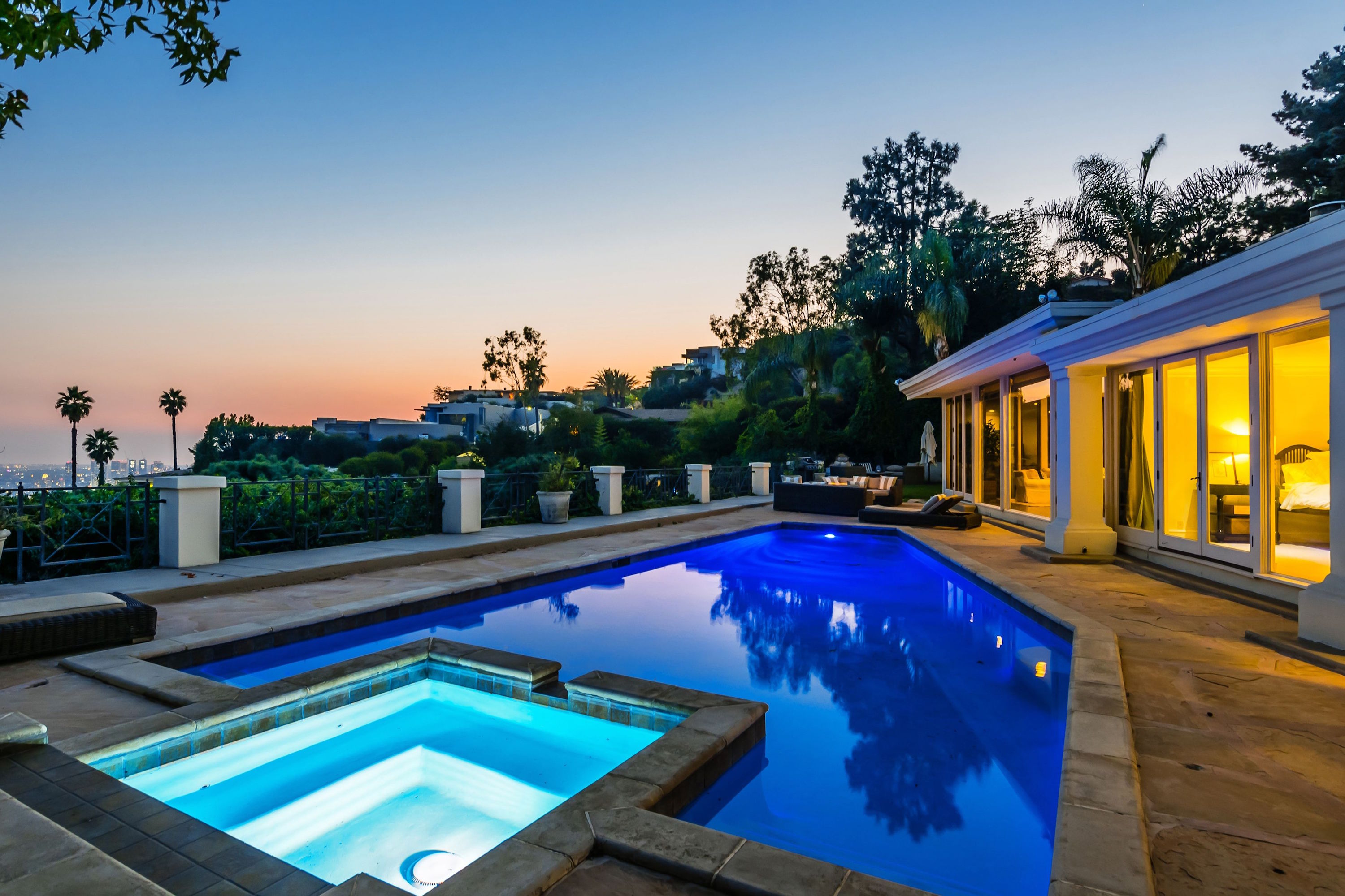 A Bird Streets Home In Hollywood Hills By Joyce Rey