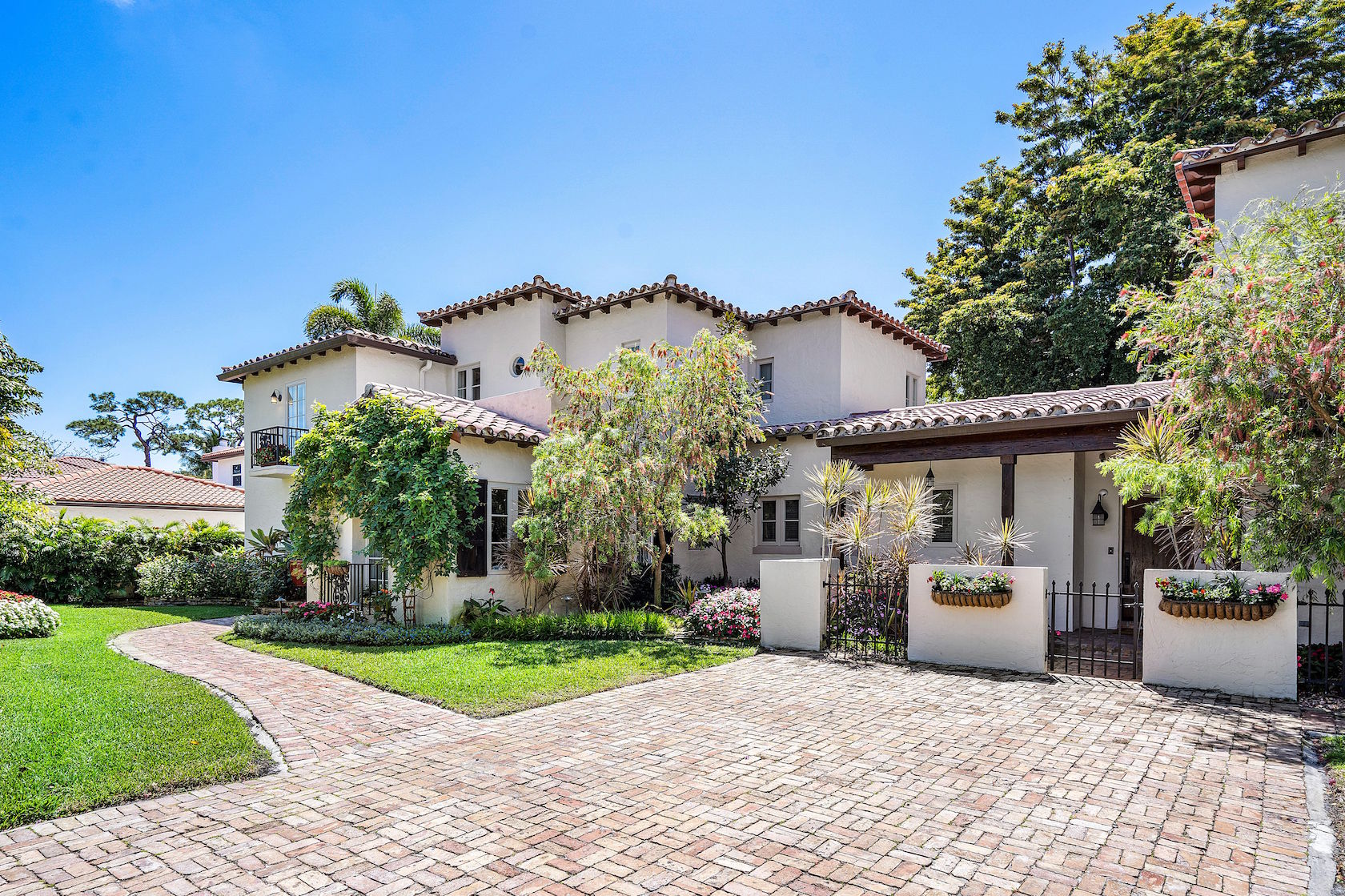 The Pearl Antonacci Group Presents A Historic Addison Mizner Estate